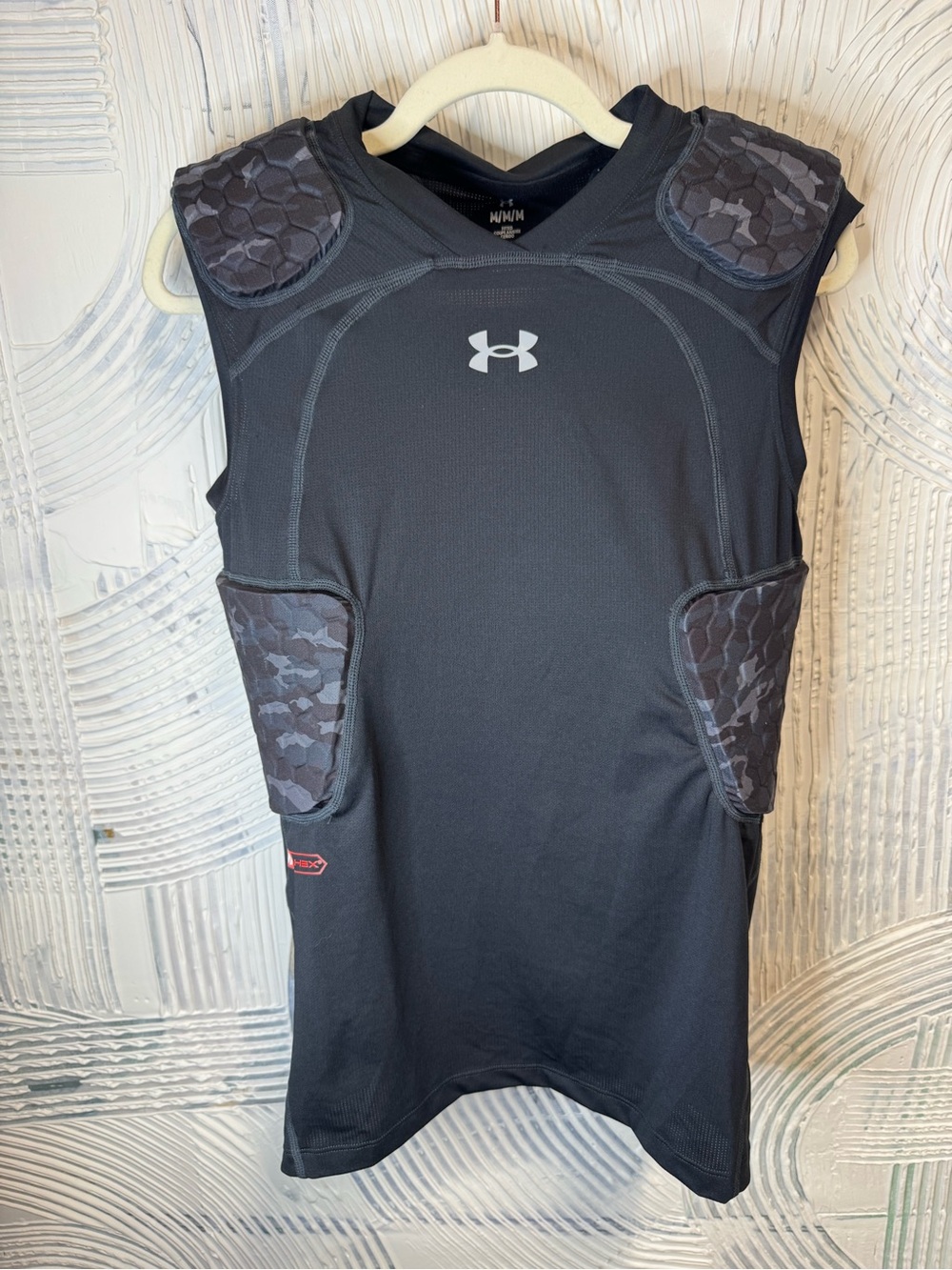 Under Armour Men’s Black Sleeveless Padded Training Tank